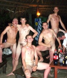 Naked str8 friends 8 57d05e72a1068.jpg