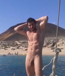 Naked str8 friends 47 58fa22182e4c9.jpg