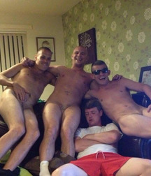Naked str8 friends 52 591a040dbcf90.jpg
