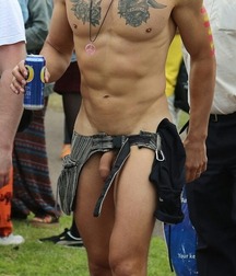 Naked str8 friends 68 59763f2b8cea6.jpg