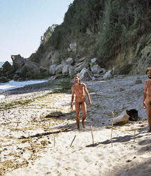 Naked straight friends 84 59fa17b91eede.jpg