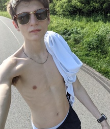 SubBoyKing 60bbf148a38e3.jpg