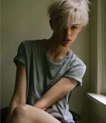 Beautiful Blondes 5ddf91ce0f94e.jpg