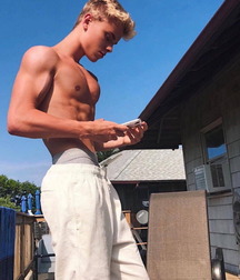 Beautiful Blondes 5ddf91d6a6b65.jpg