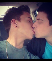 Love guys 1 570b3cd86df99.jpg