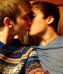 Love guys 1 570b3cf210524.jpg
