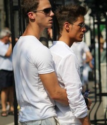 Love guys 1 570b3d26db62c.jpg