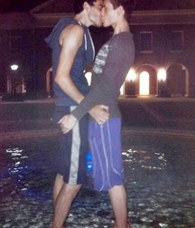 Love guys 1 570b3de0366e8.jpg