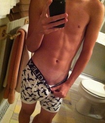 Hot Boys 7 570cf21ee4f41.jpg