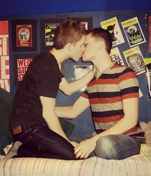 Love guys 3 570e451f197fa.jpg