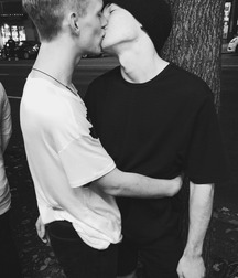 Love guys 3 570e4522aab5a.jpg