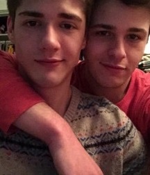 Love guys 4 5710ed6312699.jpg