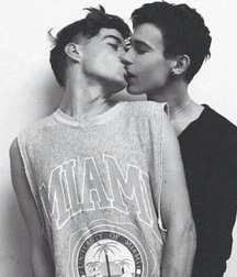 Love guys 6 5715f31420df3.jpg