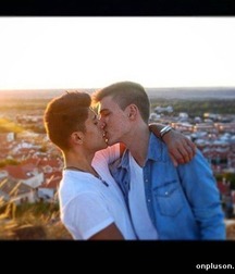 Love guys 6 5715f3a94430b.jpg