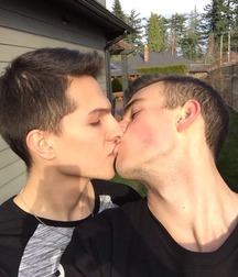 Love guys 6 5715f418b8611.jpg