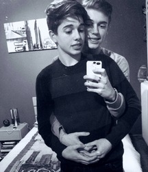 Love guys 6 5715f4400497c.jpg