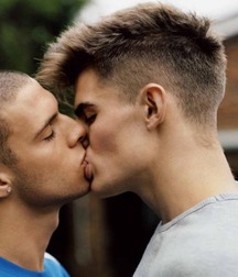 Love guys 7 5715f47ce2cd5.jpg