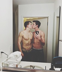 Love guys 7 5715f4889b174.jpg