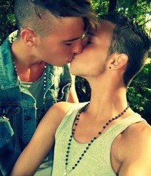 Love guys 7 5715f4a367e20.jpg