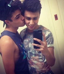 Love guys 7 5715f4c0cc42e.jpg