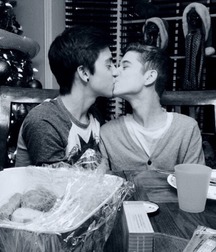 Love guys 7 5715f57ac2d44.jpg
