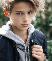 Uploaded by:paulpry 58b1e9880566f.jpg