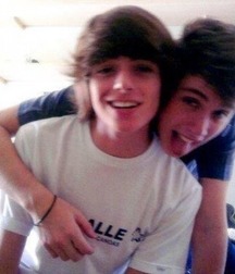 Cute boys 03 58b1eb3c4c437.jpg