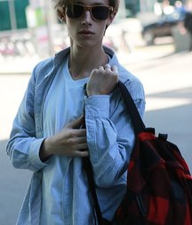 Cute boys 03 58b1eb4040722.jpg