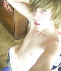 Gay Tube Twinkie Selfies 609446527094d.jpg