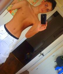 Gay Tube Twinkie Selfies 60944665bfe8a.jpg