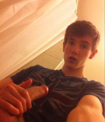 Low Angle 5ce4ac7ecc68a.jpg