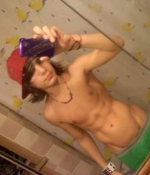 Mirror Boys 5 58620a32dbf15.jpg