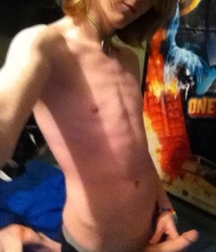 Solo Horny Boys 7 58623c39c44ac.jpg