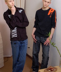 Aaron & Artur 586bfda721a6b.jpg