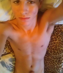 Hot Selfie-Boys.... 5cdda9227a322.jpg