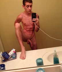 Hot Selfie-Boys.... 5cdda92ac7ff7.jpg