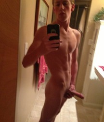 Hot Selfie-Boys.... 5cdda93a15435.jpg