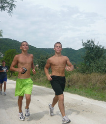 Hot Shirtless 56893c5d73d48.jpg