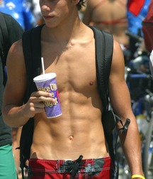 Hot Shirtless 56893cb0ce529.jpg
