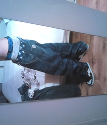 Skater sagging 5739f73b7842d.jpg