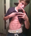 Sagging Guys 52c200f8b3edf.jpg