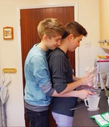 Two... 5cd7525abf312.jpg