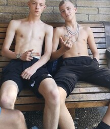 2 Boys Gay Porn 6111a2e30824a.jpg