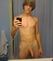 Hot Boys 5b0e126672b98.jpg