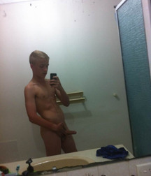 Selfies 5999bbd650364.jpg