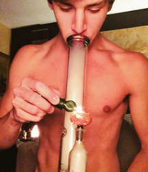 Smokin' Hot Boys 5a12d739135ba.jpg