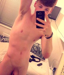 Hot Boys 5a463ba5bd9cd.jpg