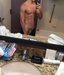 Hot Boys 5a463bbc519e6.jpg
