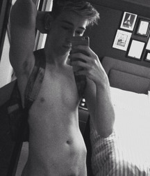 Hot Boys 4 5a463ce288bd8.jpg