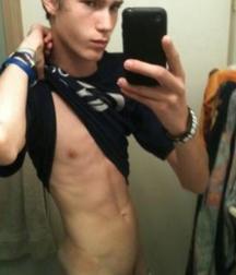 Hot Boys 6 5a46440c125d1.jpg